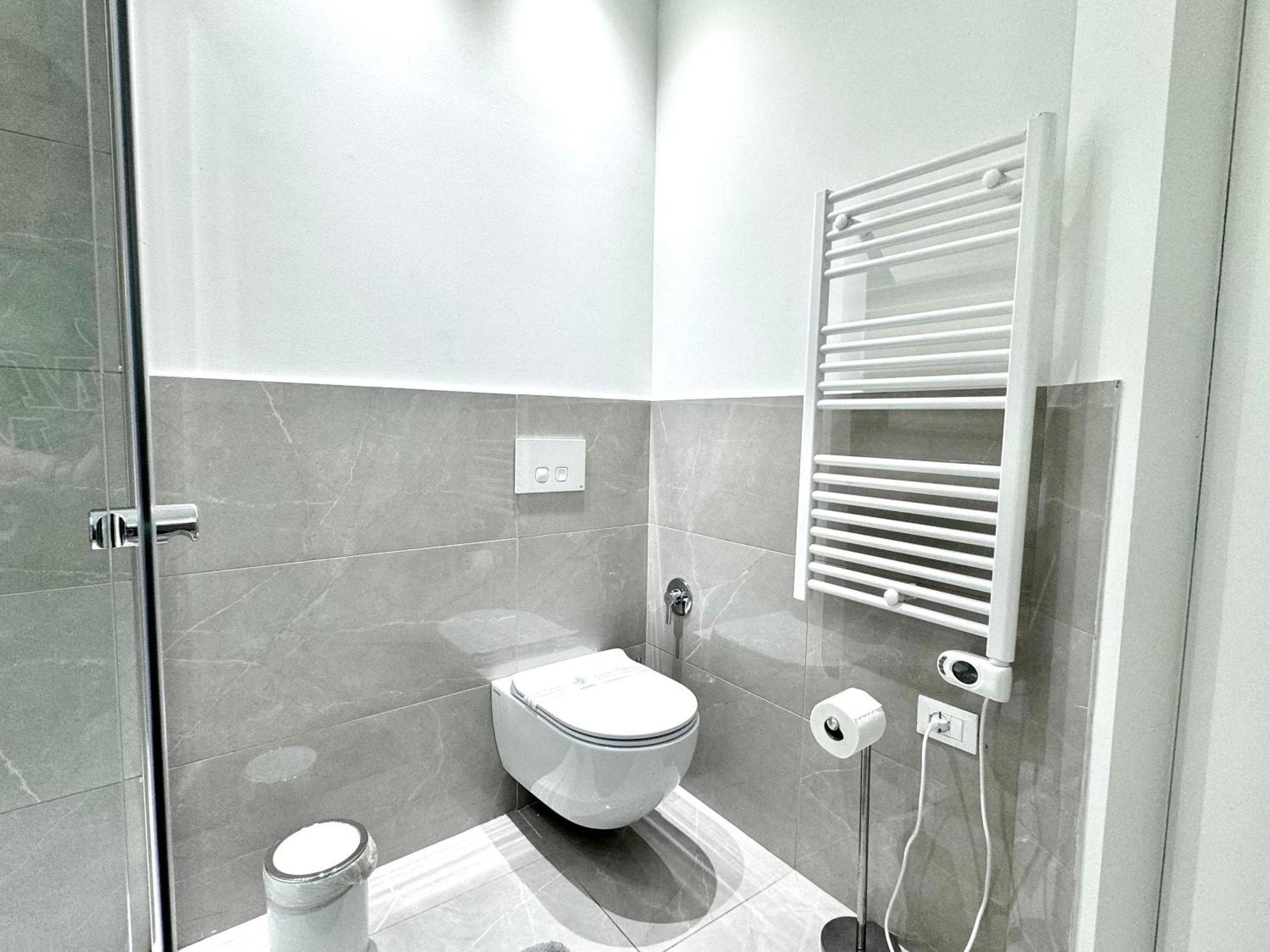 Cool And Big Central Apartment Duomo - White Milan Bagian luar foto