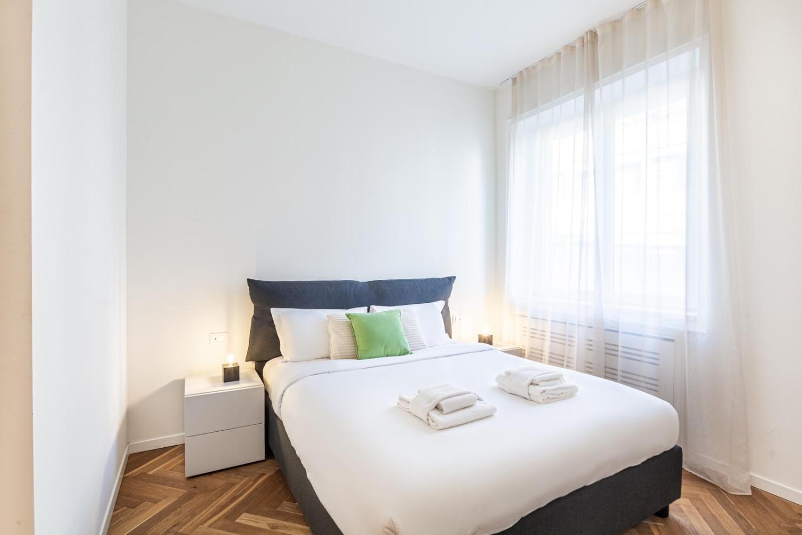 Cool And Big Central Apartment Duomo - White Milan Bagian luar foto
